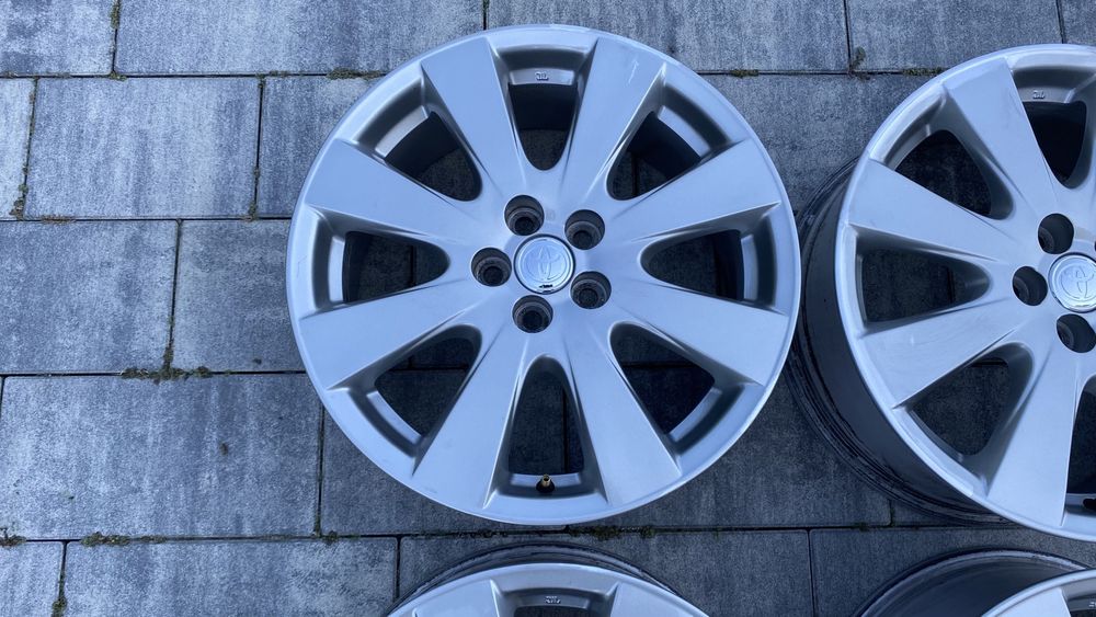 Felgi aluminiowe Toyota Avensis 5x100 17 cali
