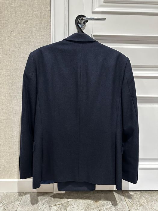 Продам діловий костюм Arber