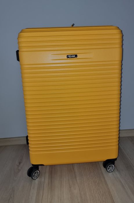 Duża walizka Ochnik