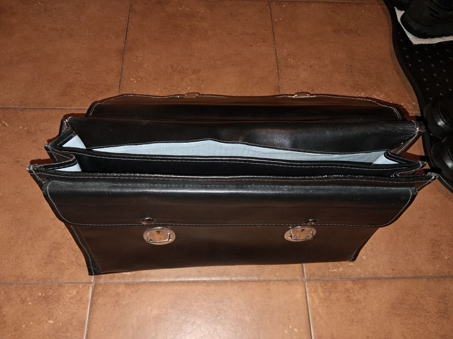 Teczka dzielnicowego ze skóry naturalnej