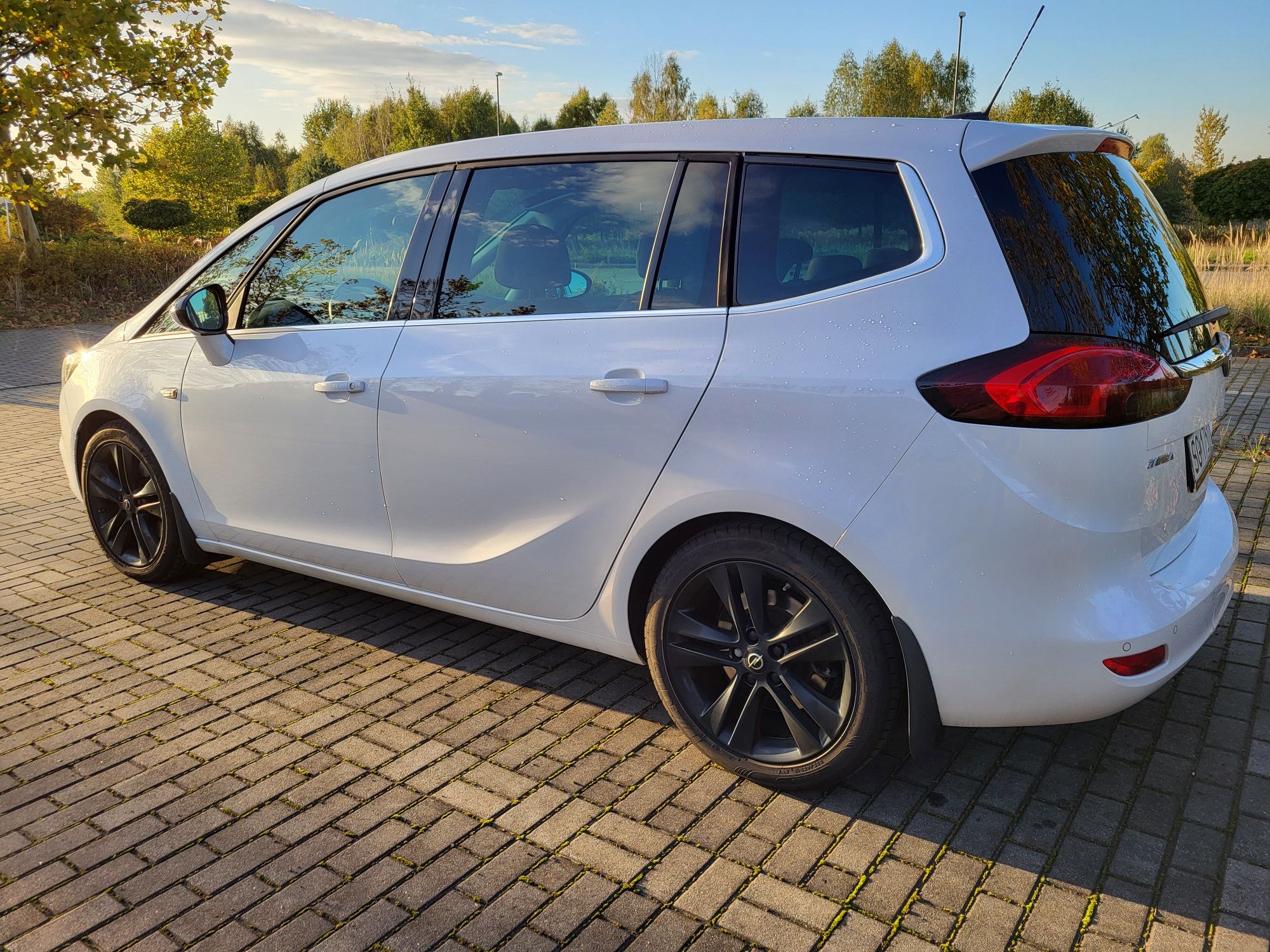 Opel Zafira, webasto, panorama, bagażnik rowerowy, salon Polska