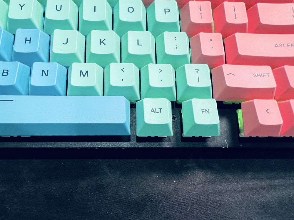 Ігрова механічна клавіатура Glorious GMMK2 Compact 65%