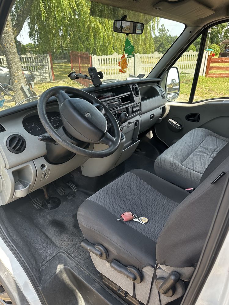 Renault Master 9 osobowy