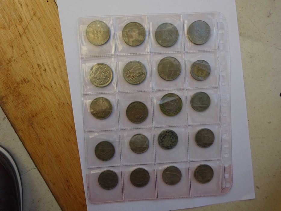 Numismatica -- Moedas Portuguesas