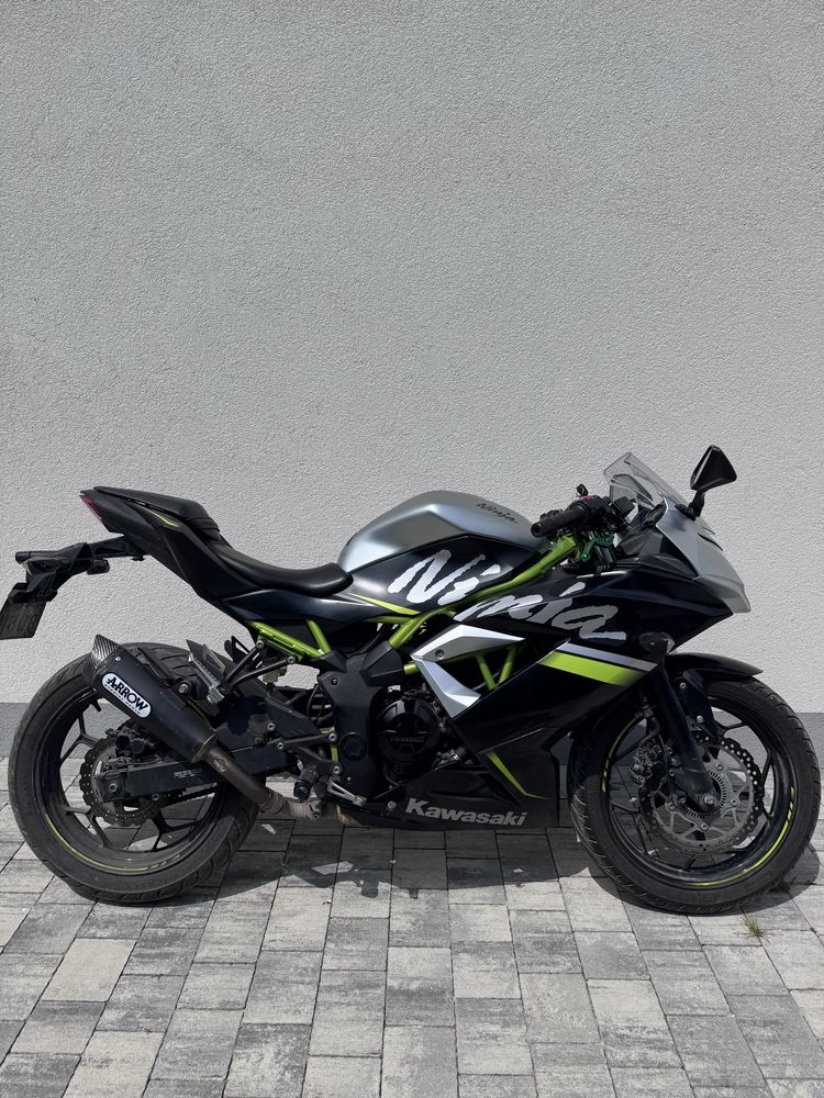 Kawasaki Ninja 125  A1/B Arrow
