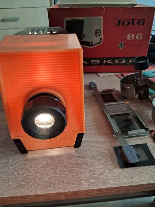 Projektory na klisze