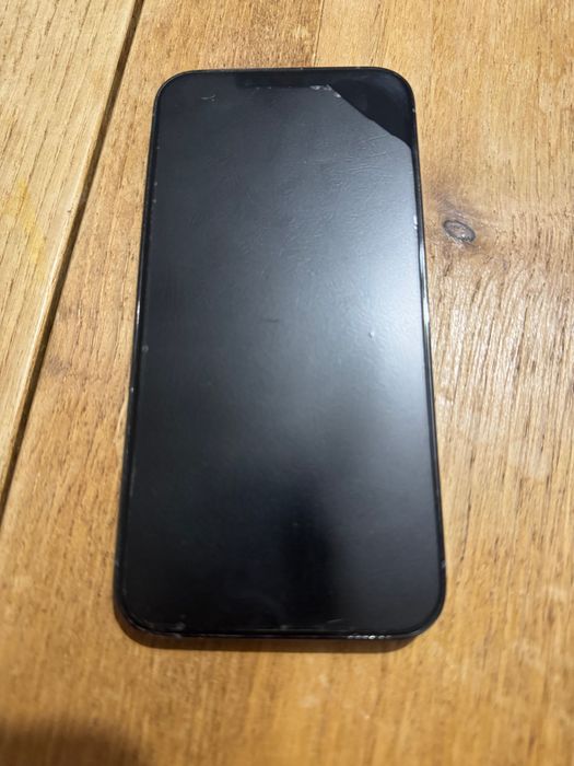 iPhone 13 pro com traseira partida
