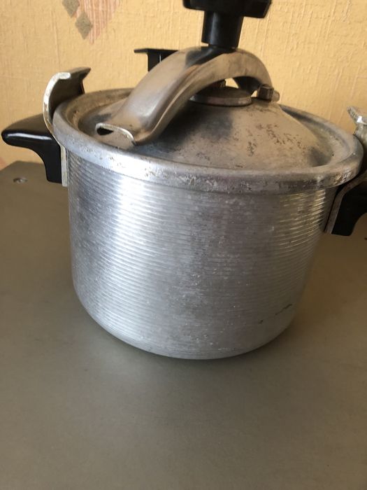 Garnek do gotowania na parze