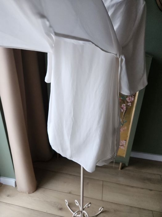 Lekka, zwiewna bluzka/tunika w kolorze ecru  S/ M  elegancja i komfor