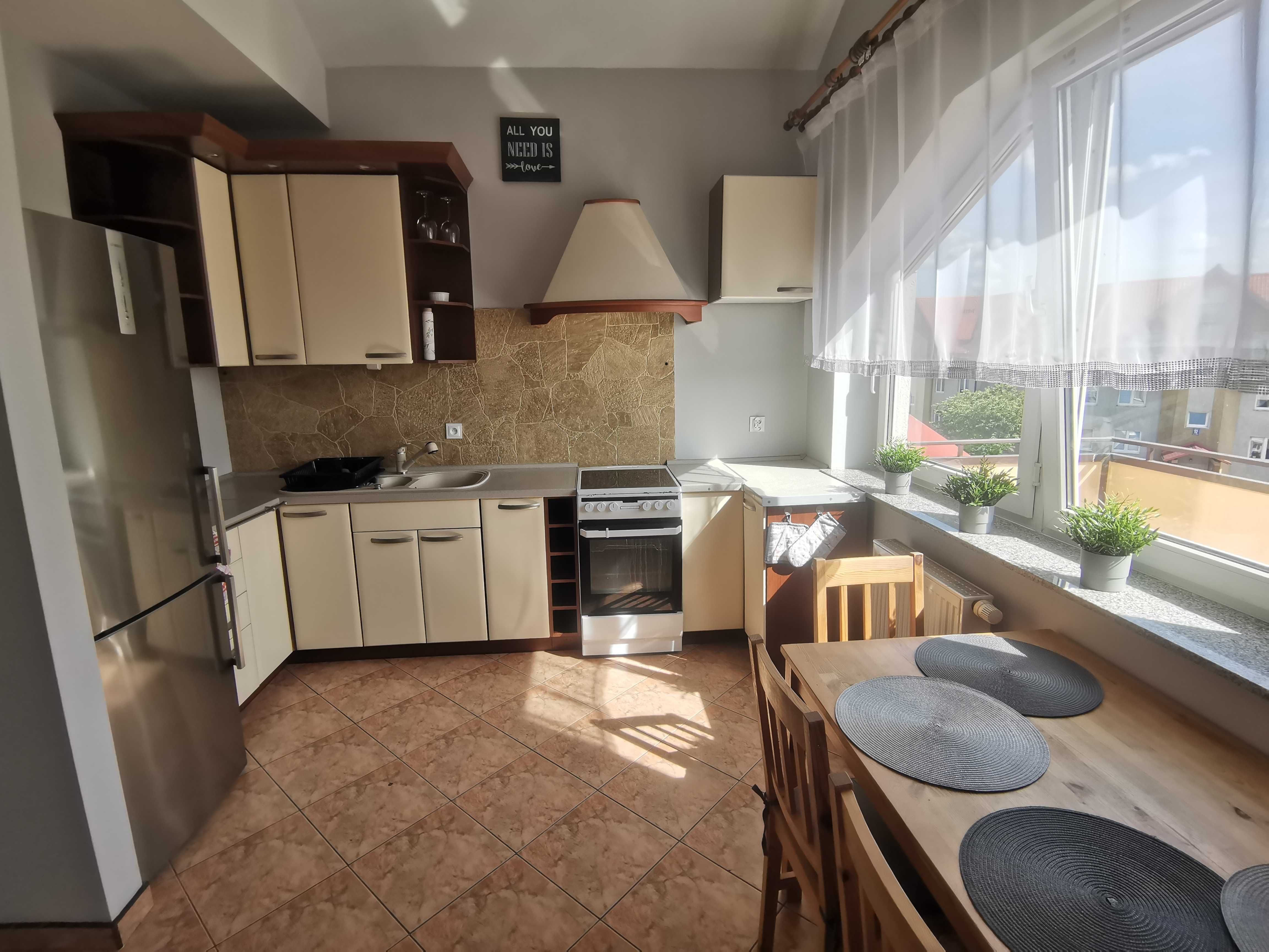 Przestronna, jasna i tania w utrzymaniu kawalerka do wynajęcia 36m2