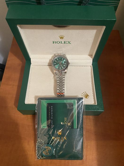 Rolex Datjust 41mm Green Dial *NOVO*