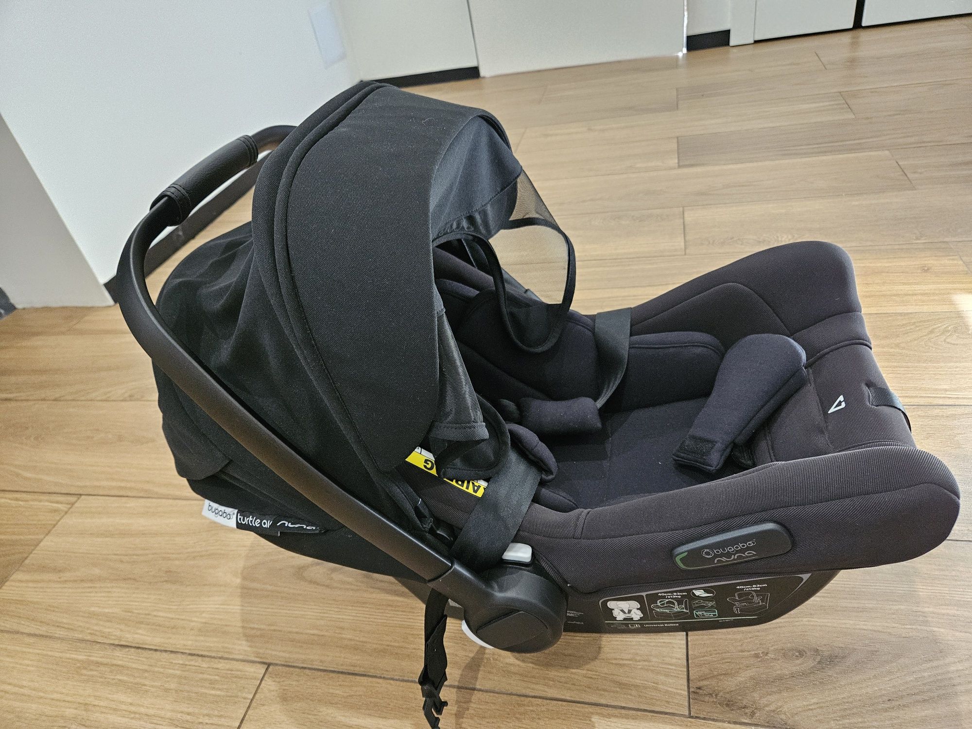 Автокрісло Bugaboo Turtle Air By Nuna разом з базою Bugaboo 360 base