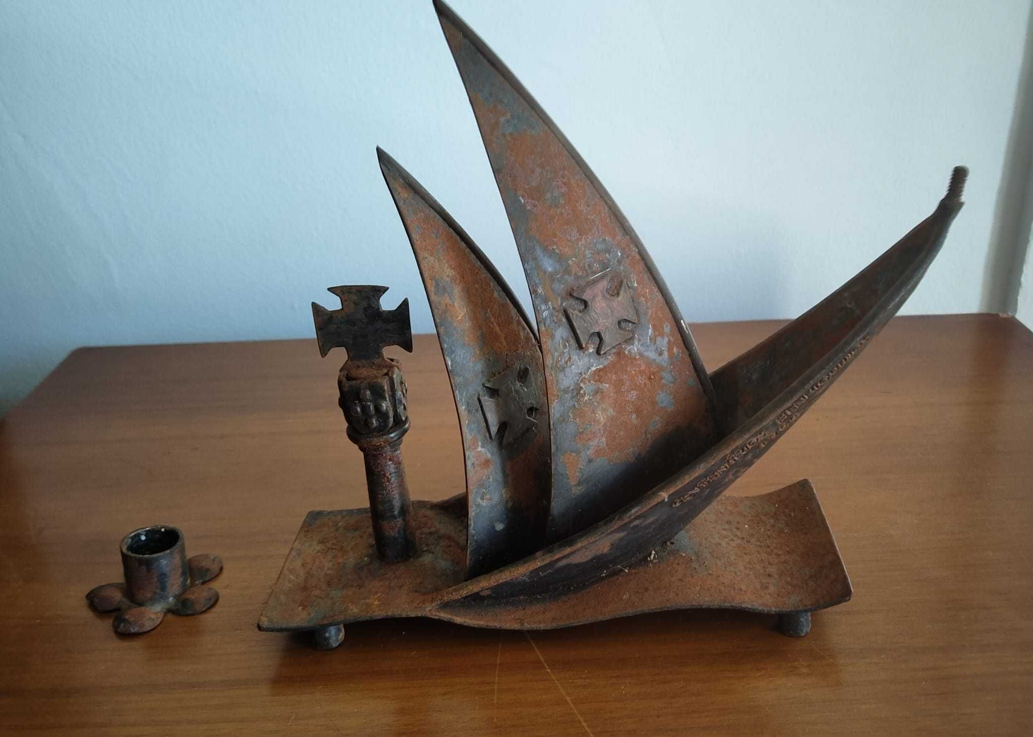 Centenários Henriquinos 1960 - Comemorativa Caravela em Ferro