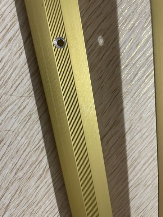 Порожек алюминиевый 2,7 метра