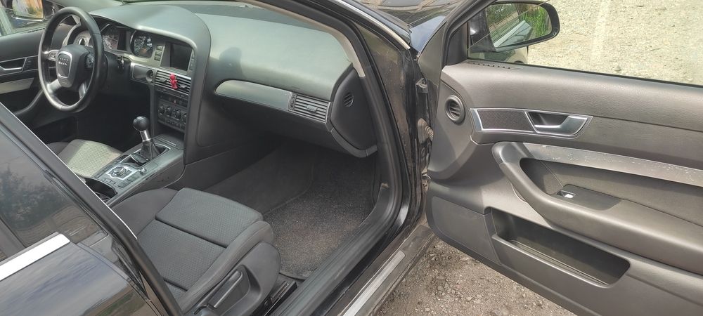 Срочно продам Ауді А6 С6.