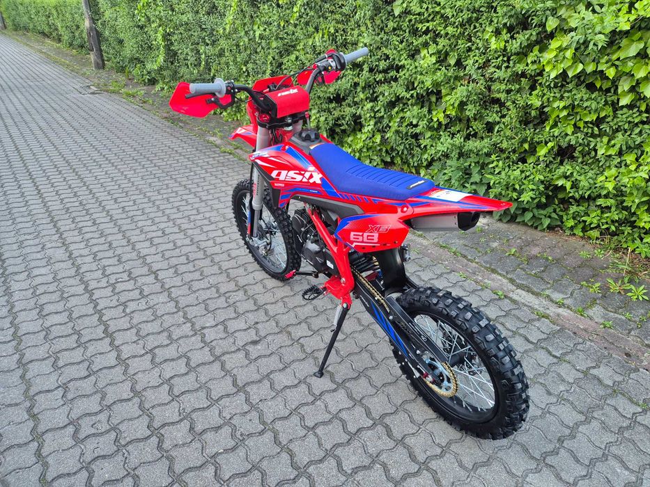 NOWY Cross Asix XB-48 125ccm 17/14 oraz 19/16 Manual Lampa  2025rok