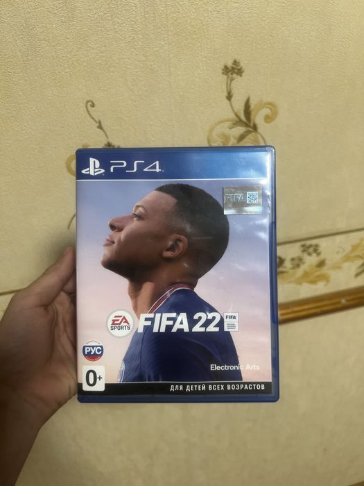 продам диск FIFA 22
