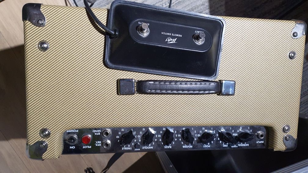 Peavey 30 classic lampa + case