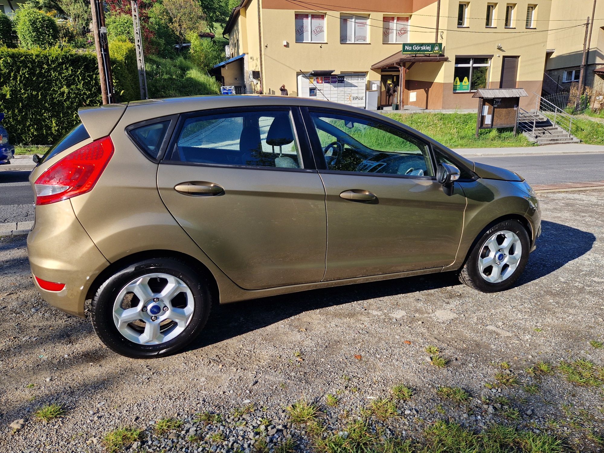 Ford Fiesta 2011 1.25 benzyna mały przebieg