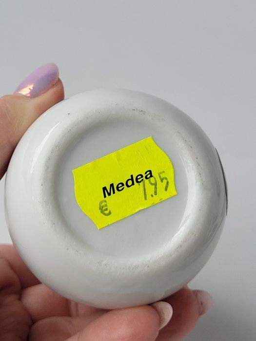 Порцелянова вазочка з Берліна