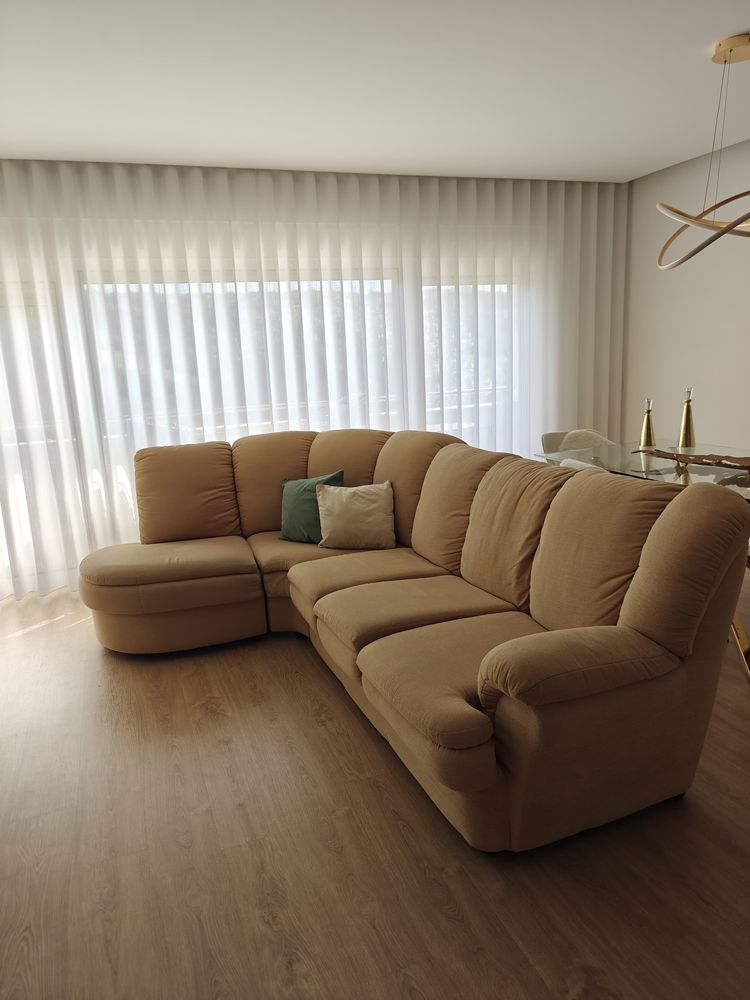 Sofa com chaise longue