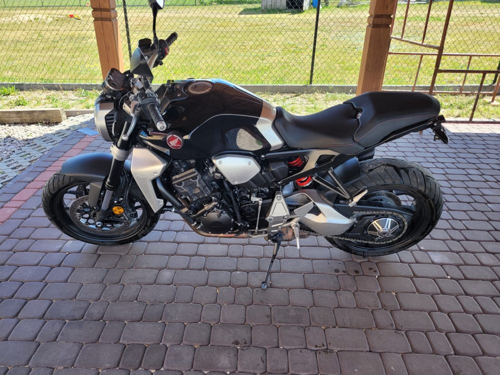 Honda CB 1000 R SC 80