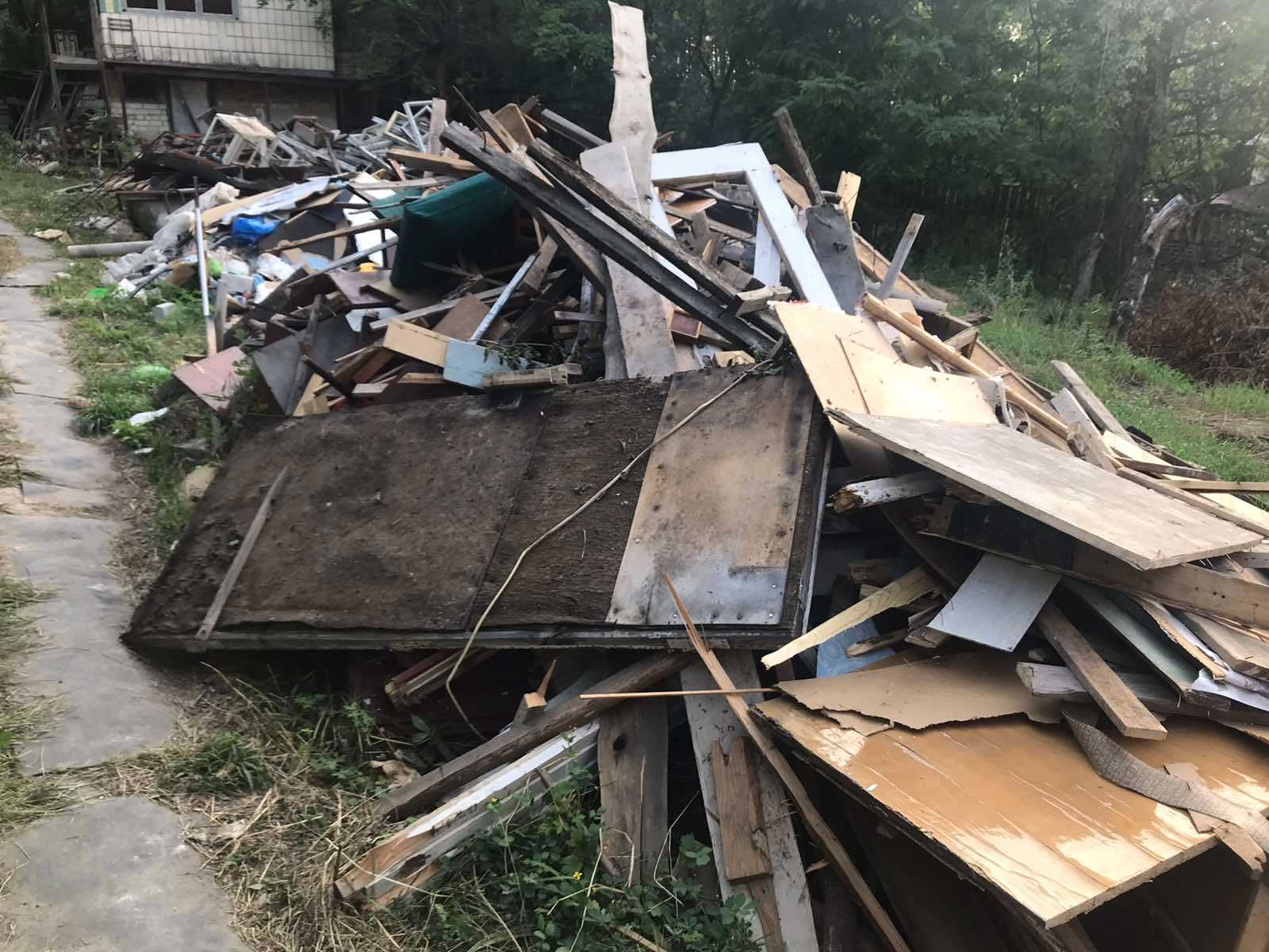 Вивіз будівельного сміття мотлоху листя Київ область ШВИДКО