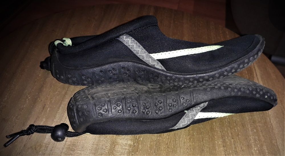 Dziecięce buty do wody