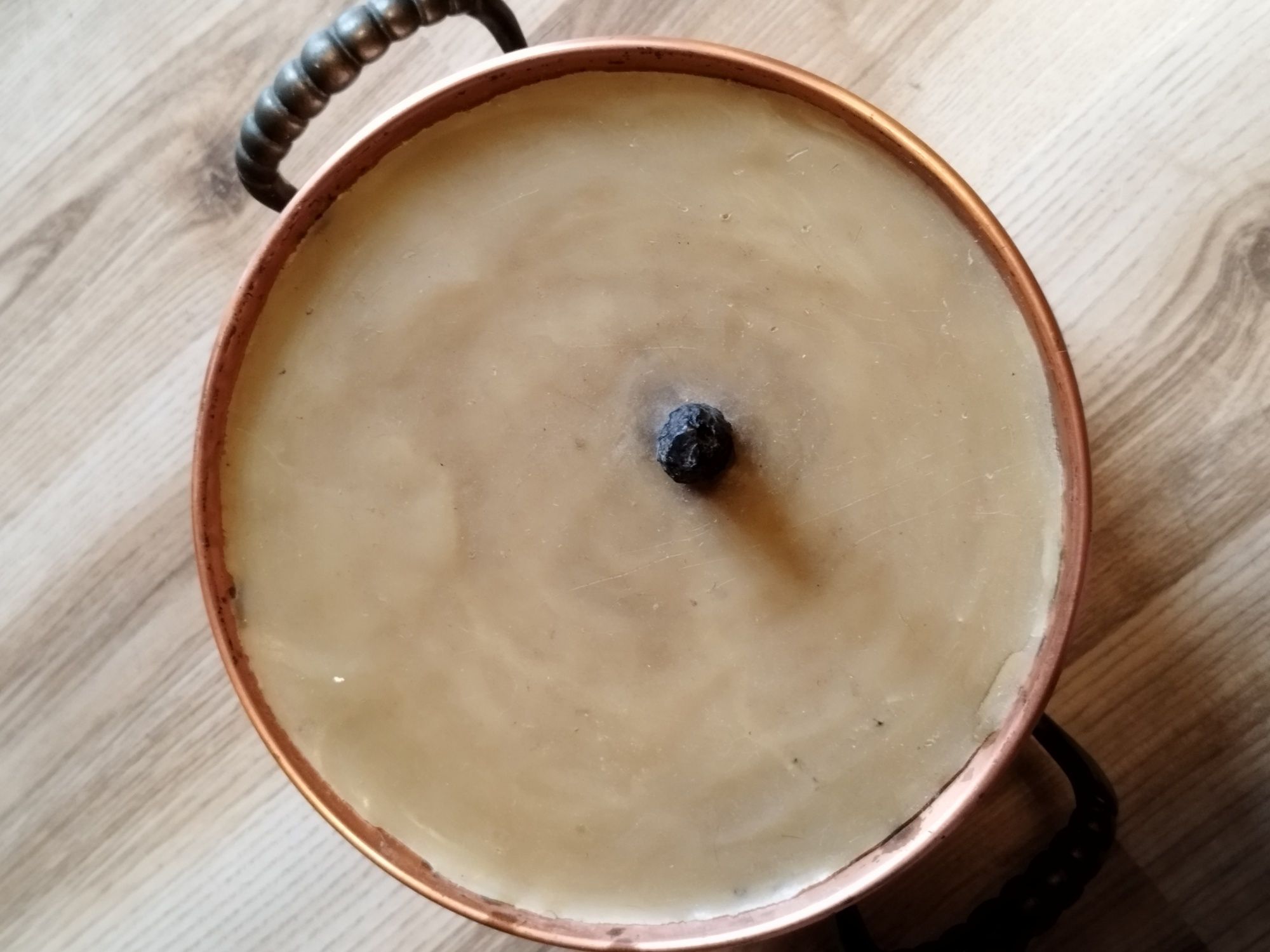 Świeca z wosku pszczelego w garnuszku / 2,3 kg