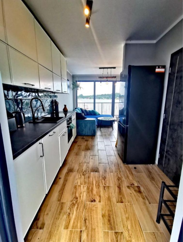 Domek nad jeziorem jacuzzi sauna linia brzegowa prywatna plaza TOP 8os