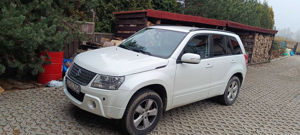 Suzuki grand Vitara 2.4 benzyna 2012 automat