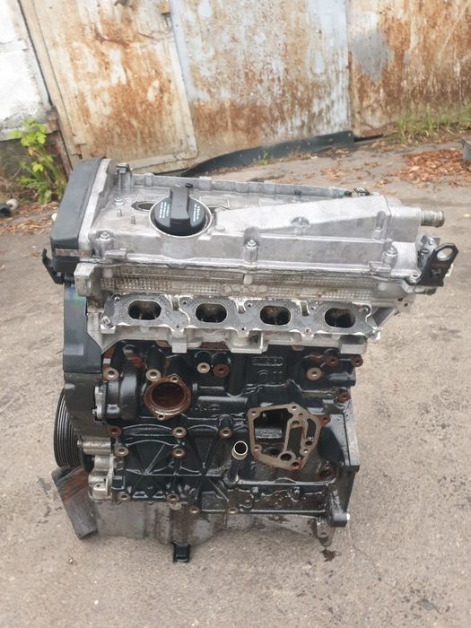 Двигатель Мотор 1.8T AWT Audi A4 VW B5 Sharan Skoda Oktavia Superb