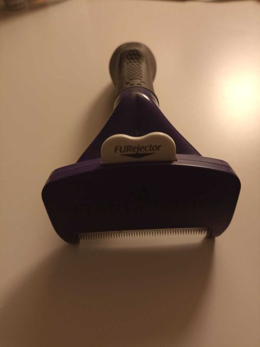 Escova de pêlos para gato FURminator deShedding
