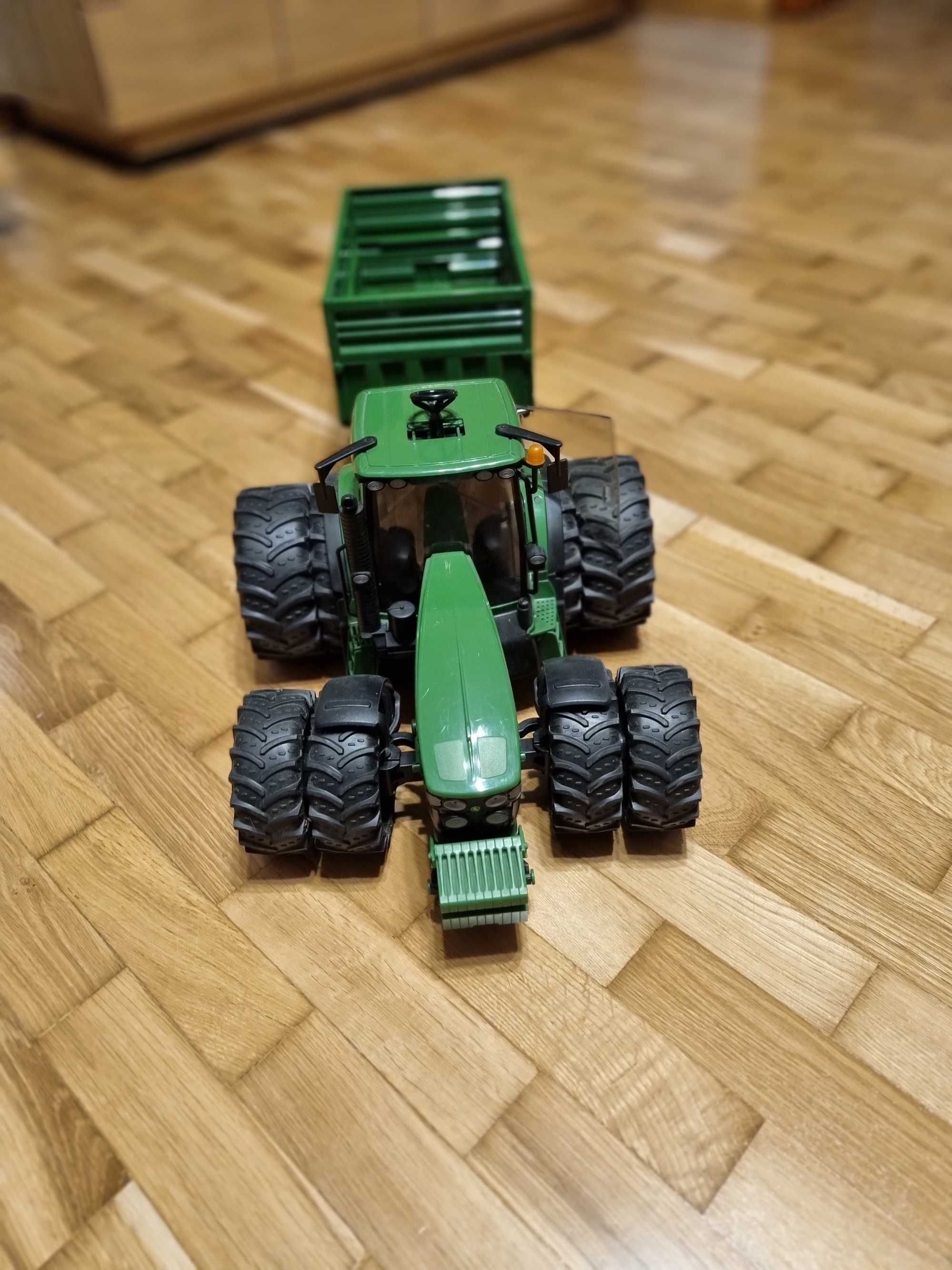 Sprzedam Traktor zabawkę  Bruder John Deere 7930