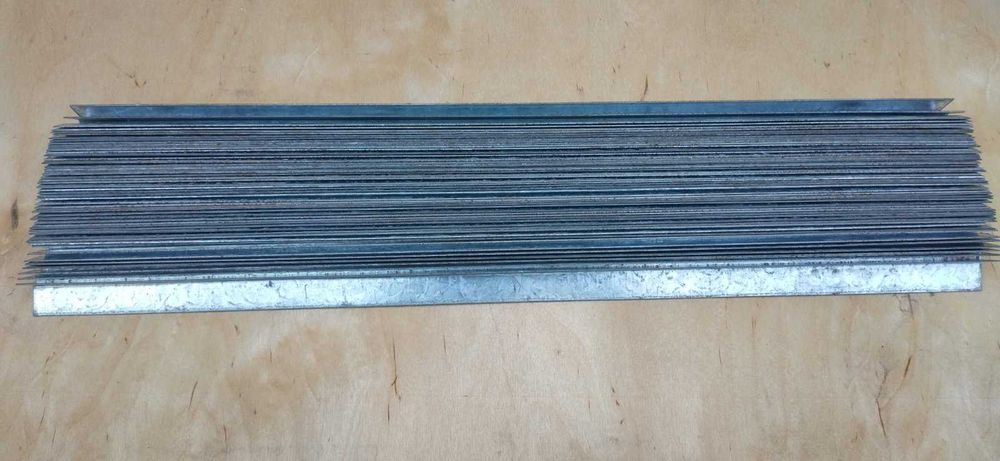 Уголок оцинкованный 15х15