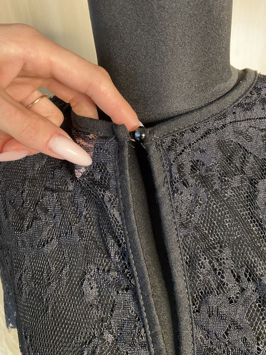 Продам жіночий чорний мережевний халатик.