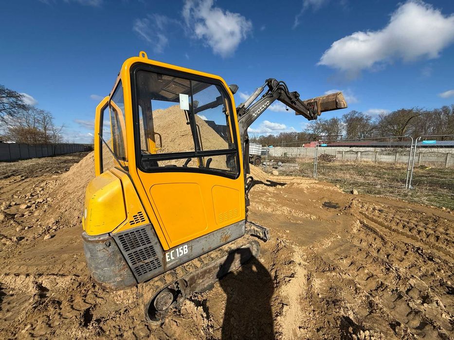Minikoparka Volvo EC15 B + 3 łyżki