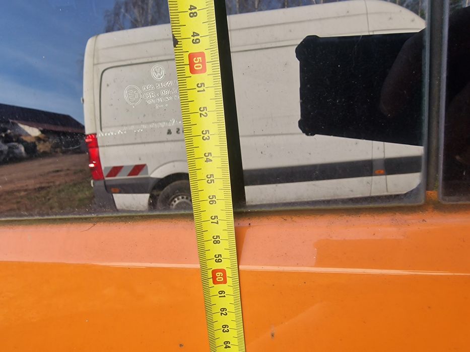 Szyba boczna lewa t5 otwierana caravela