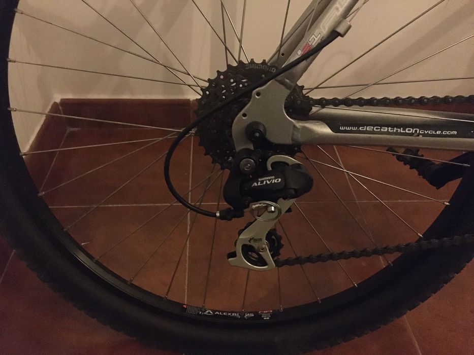 Bicicleta TT Decathlon de adulto , roda 26 ou troco.