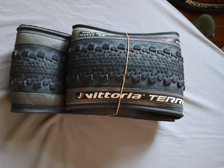 Opona VITTORIA Terreno Dry G2.0 700x47 gravel