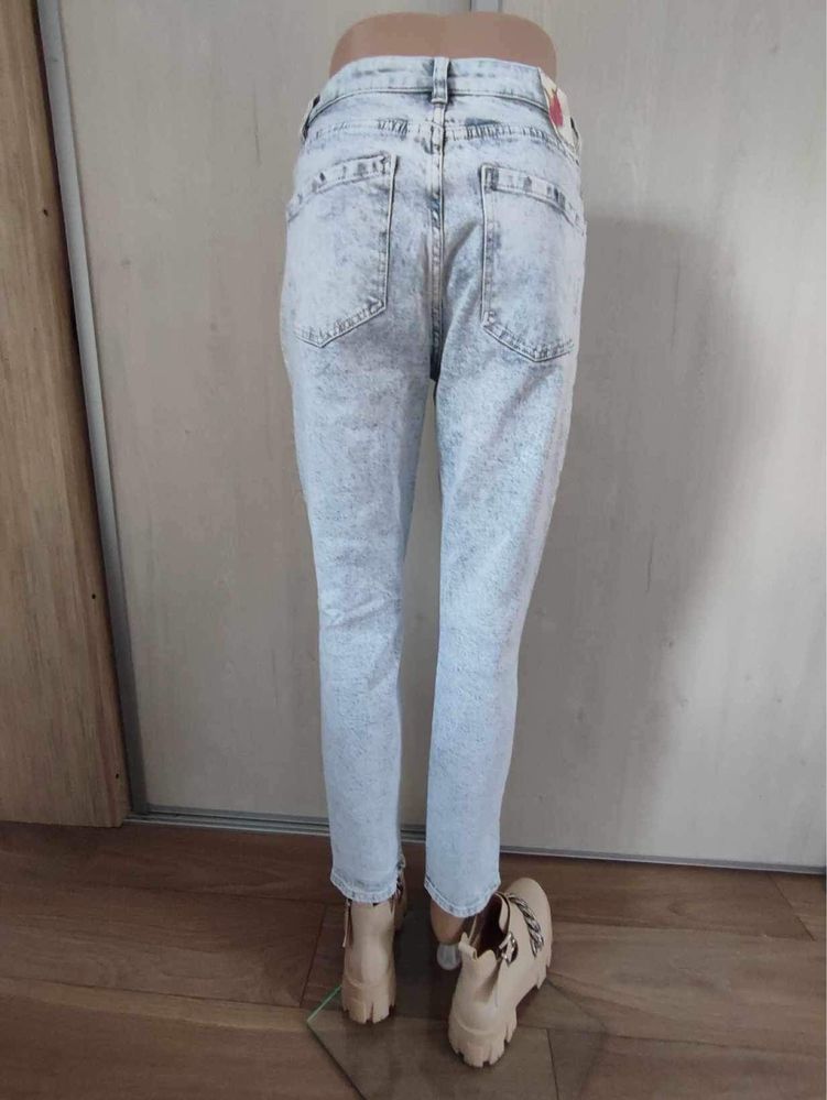 Jeansy damskie niebieskie, wysoki stan,mom fit ,W.log,rozmiar S/M