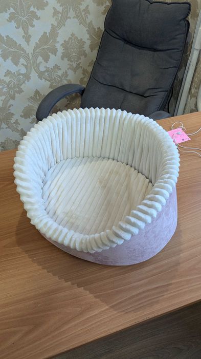 Лежанка для собак Amore mio Cane Брістоль до 3 кг 50х40х19 см