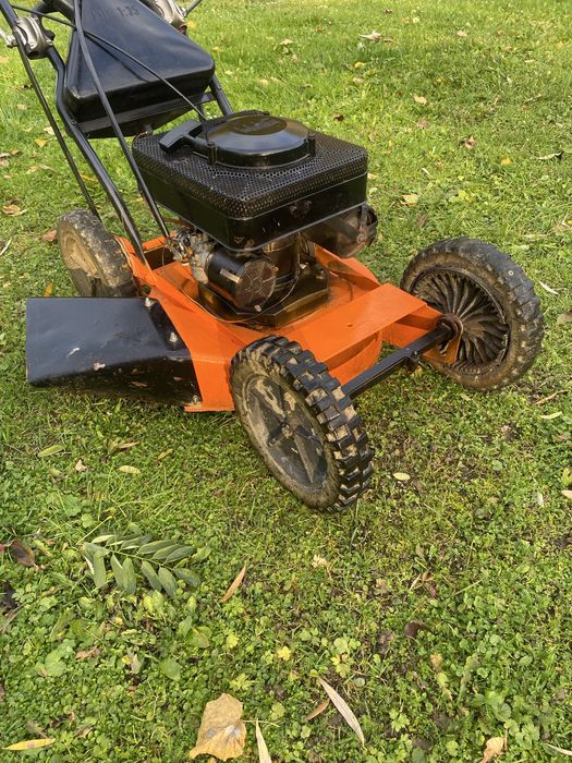 Kosiarka spalinowa dwusuwowa as motor