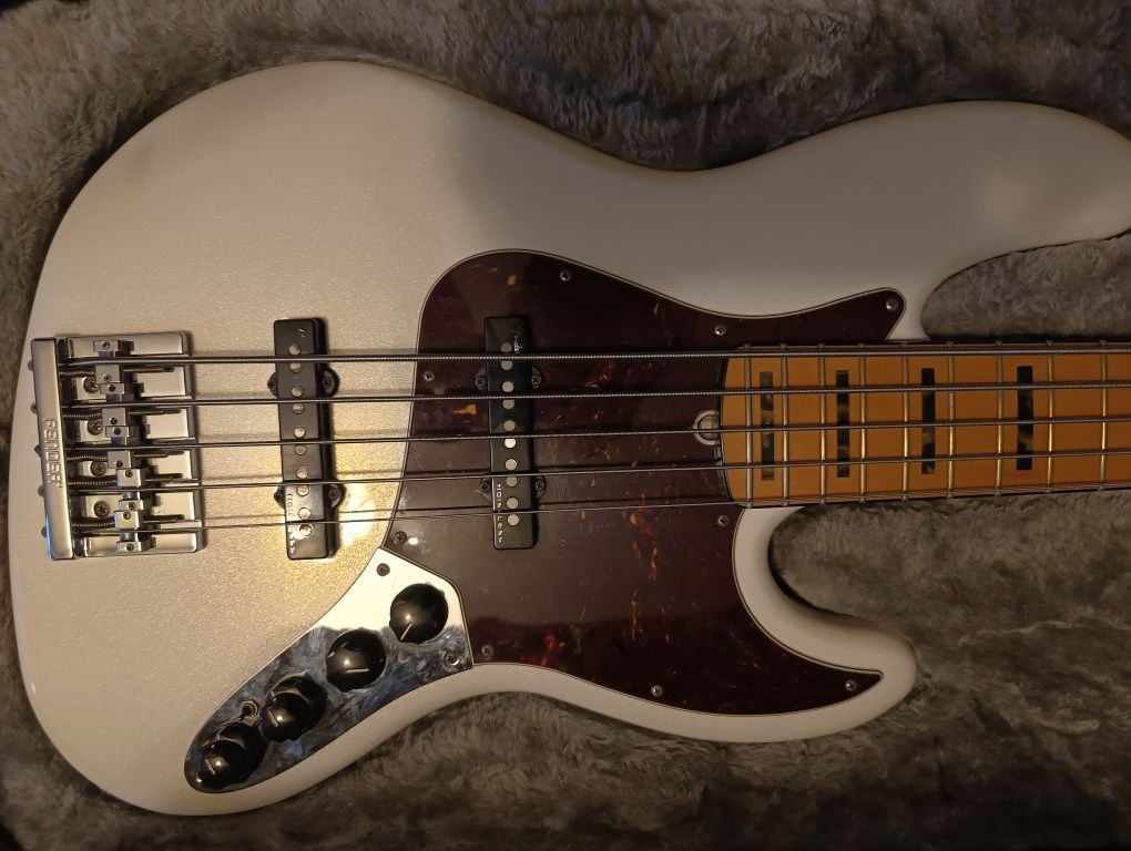 Fender ultra v jaz bas