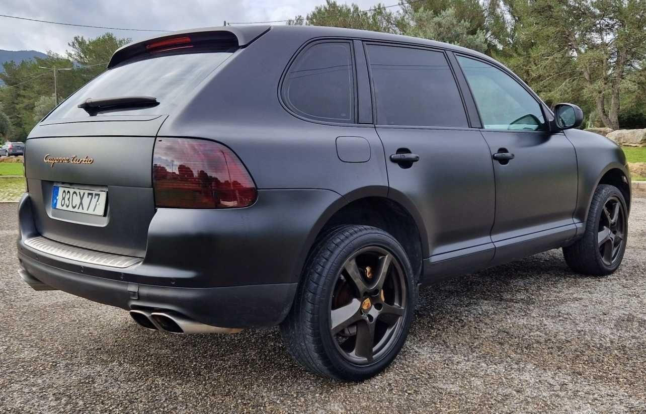 Porsche Cayenne BiTurbo (450 cv)