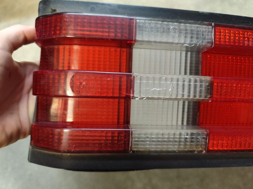 Várias peças Mercedes 190