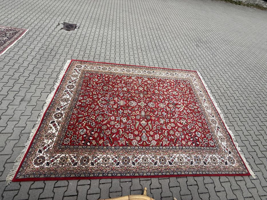 Duży dywan w klasyczny, perski wzór – czerwone tło – 352 × 250 cm