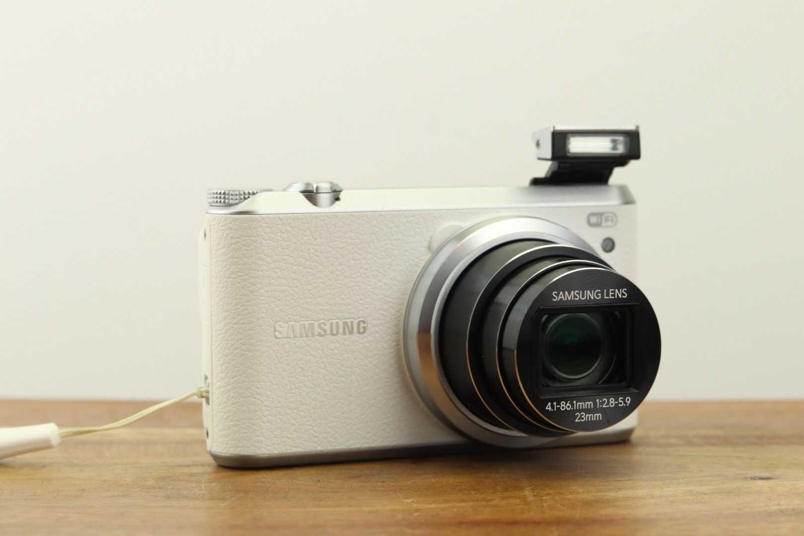 Câmara Samsung WB350F, 21x ‘zoom’, Wifi e Tela sensível ao toque
