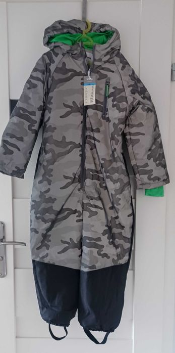 Nowy kombinezon chłopięcy r.128