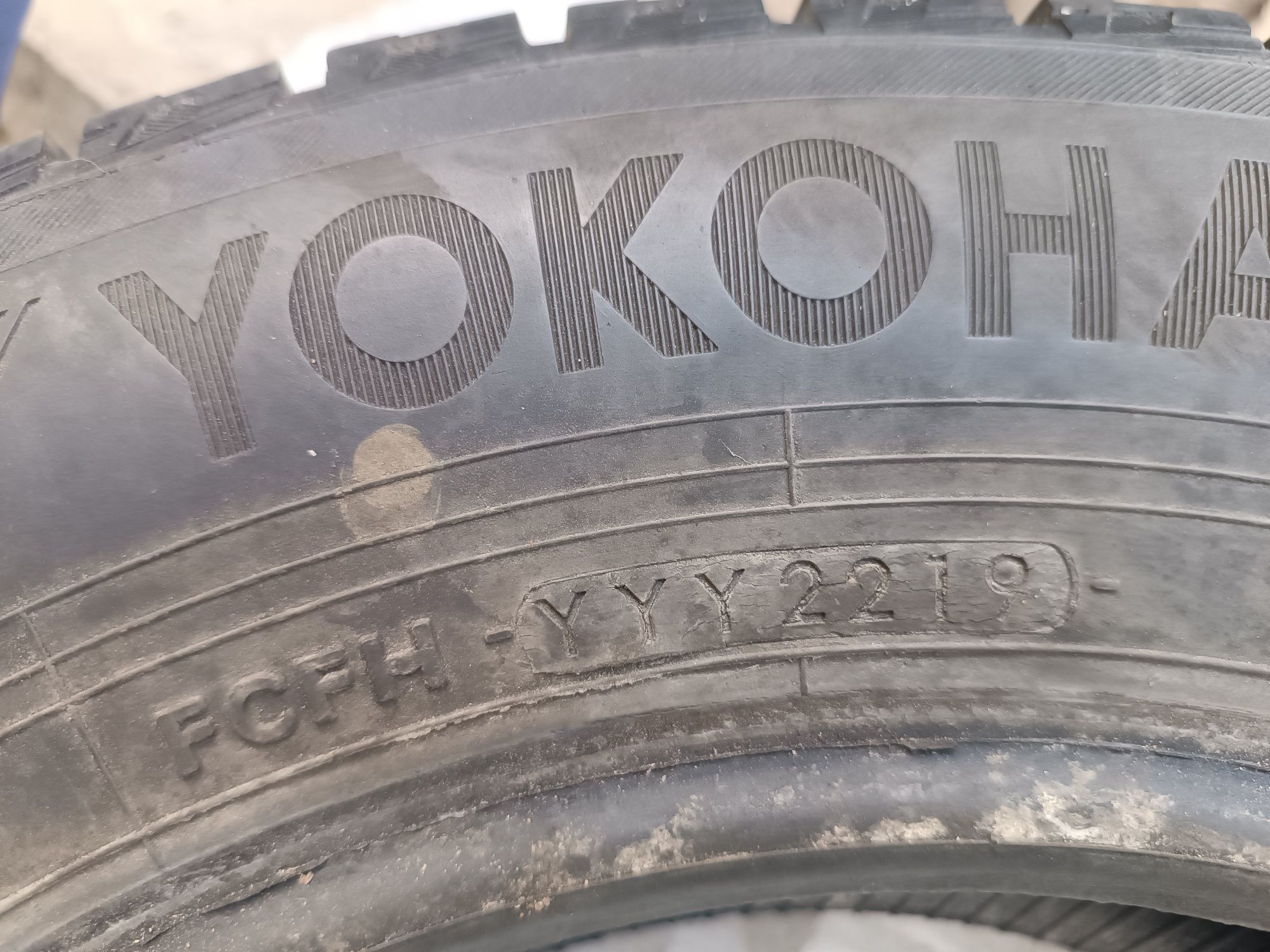 Продам шини б/у в хорошому стані
